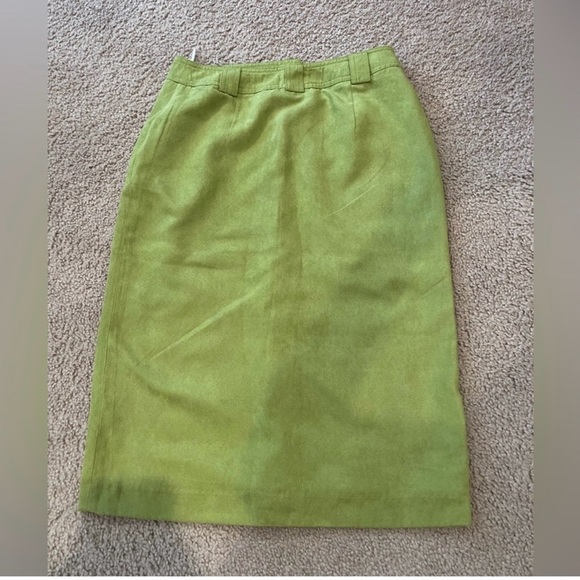 CLICK Vintage Kiwi Suede Front Slit High-Waist Pencil Skirt - Picture 9 of 9
